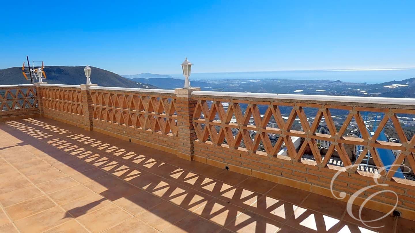 7 soveværelse Finca/Landehus til salg i Molvizar med swimmingpool garage - € 550.000 (Ref: 6636113)