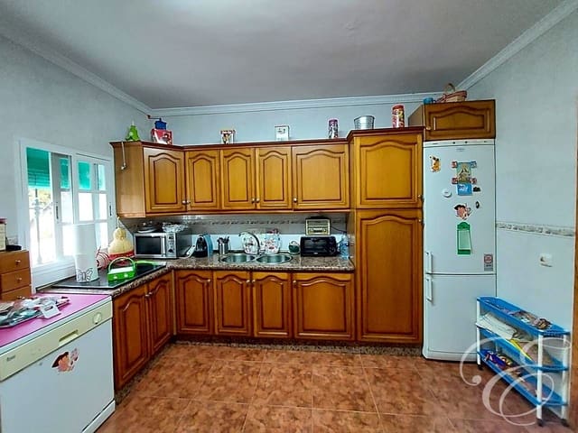 3 chambre Finca/Maison de Campagne à vendre à Vélez-Málaga avec garage - 299 000 € (Ref: 6716390)