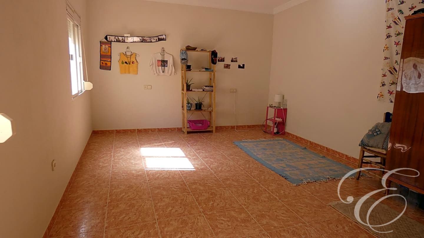 6 soveværelse Villa til salg i Lecrin - € 160.000 (Ref: 6806870)