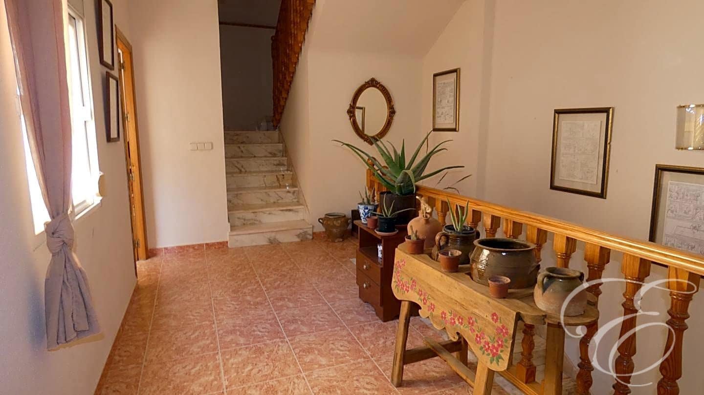 6 soveværelse Villa til salg i Lecrin - € 160.000 (Ref: 6806870)