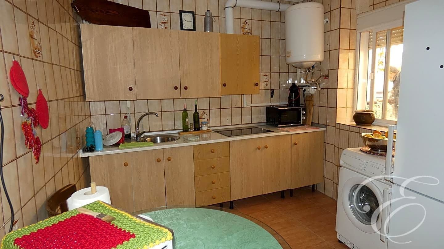 6 soveværelse Villa til salg i Lecrin - € 160.000 (Ref: 6806870)