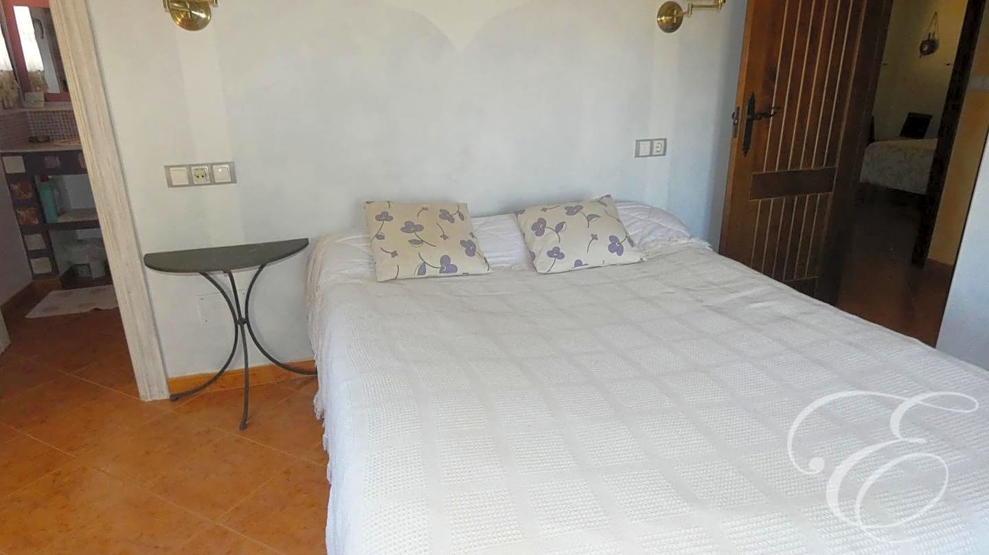 5 soveværelse Finca/Landehus til salg i Archidona med swimmingpool - € 535.000 (Ref: 6845352)