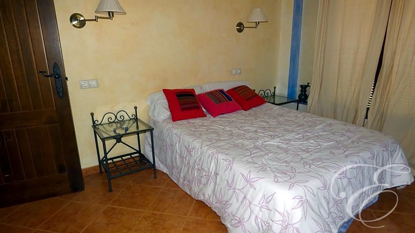 5 soveværelse Finca/Landehus til salg i Archidona med swimmingpool - € 535.000 (Ref: 6845352)