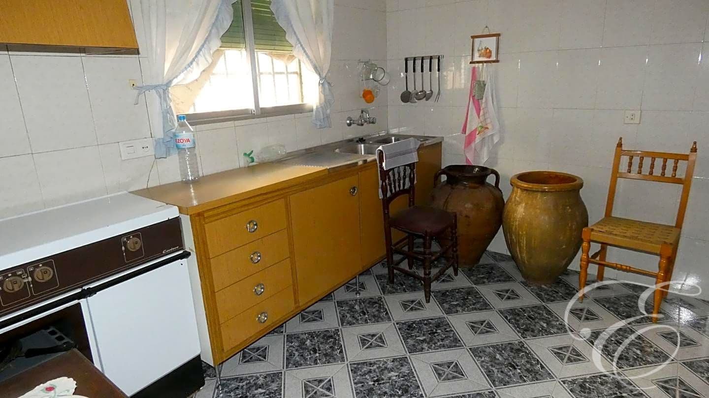 5 soveværelse Villa til salg i Archidona - € 85.000 (Ref: 6858760)