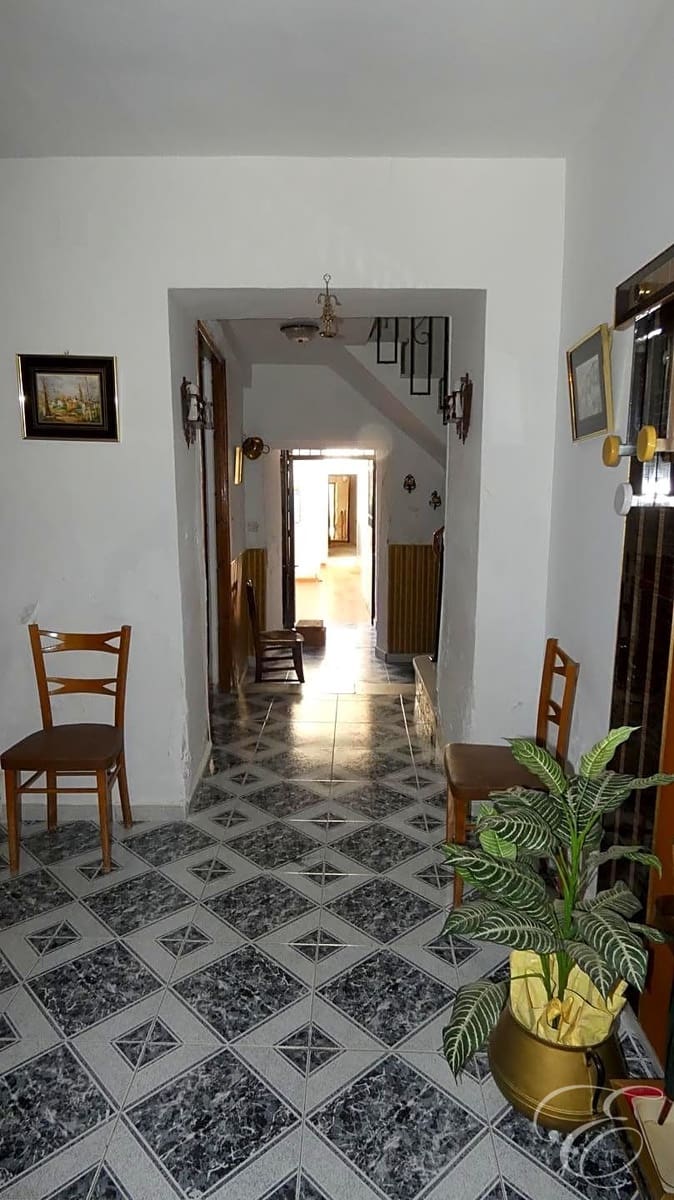 5 soveværelse Villa til salg i Archidona - € 85.000 (Ref: 6858760)