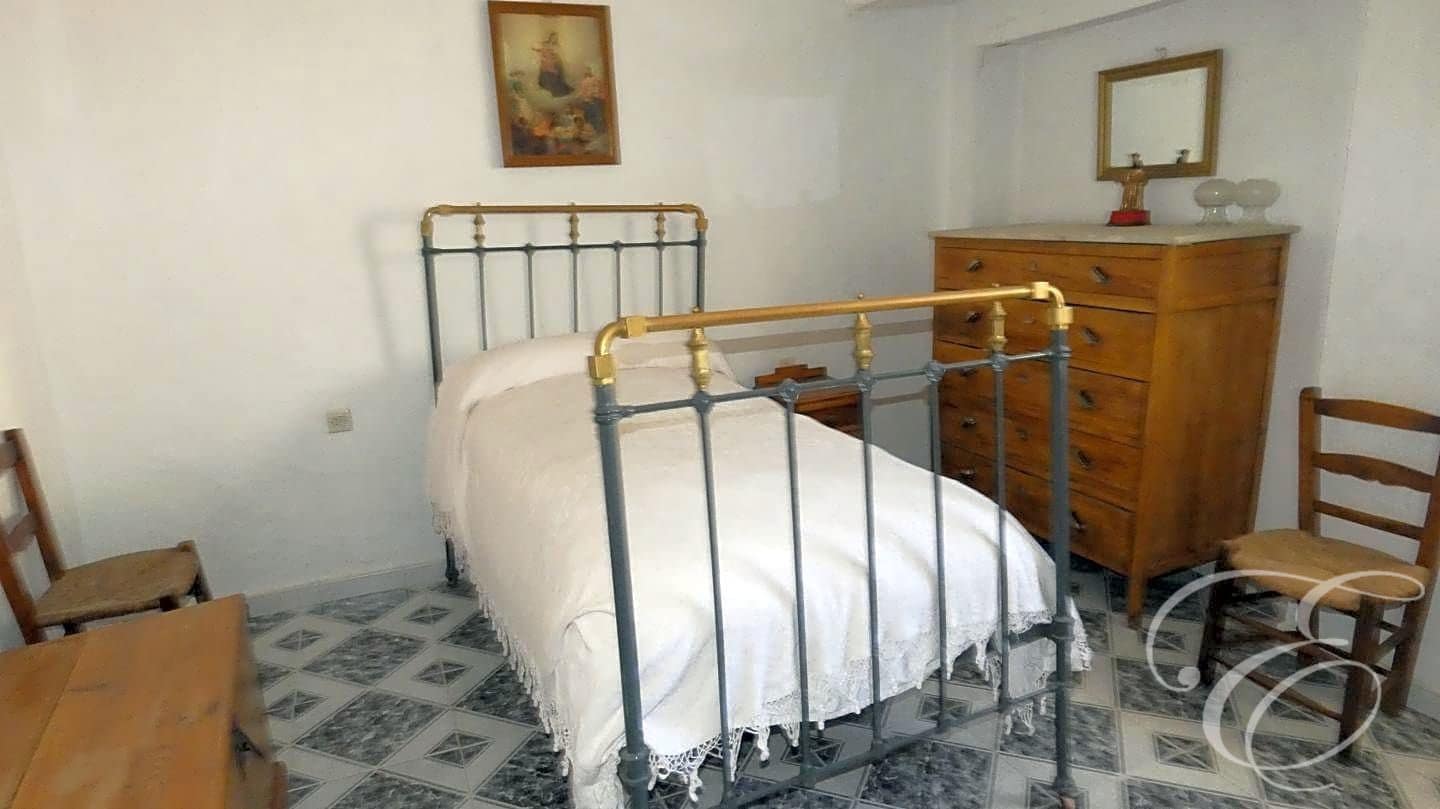 5 soveværelse Villa til salg i Archidona - € 85.000 (Ref: 6858760)