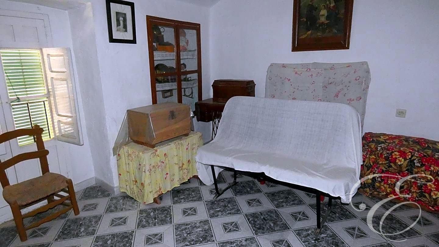 5 soveværelse Villa til salg i Archidona - € 85.000 (Ref: 6858760)