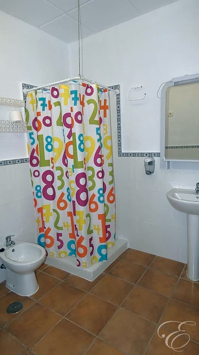 11 soveværelse Finca/Landehus til salg i Archidona med swimmingpool garage - € 590.000 (Ref: 6872981)