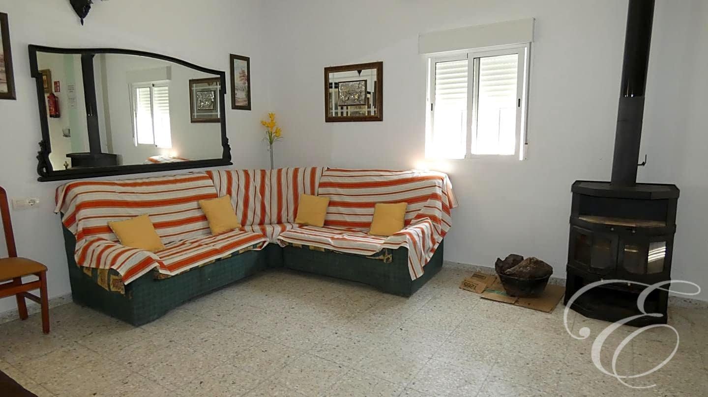 11 soveværelse Finca/Landehus til salg i Archidona med swimmingpool garage - € 590.000 (Ref: 6872981)