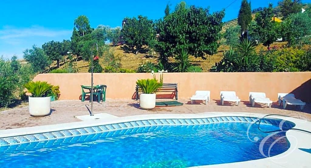 18 soveværelse Finca/Landehus til salg i Villanueva de la Concepcion med swimmingpool garage - € 1.350.000 (Ref: 6932771)