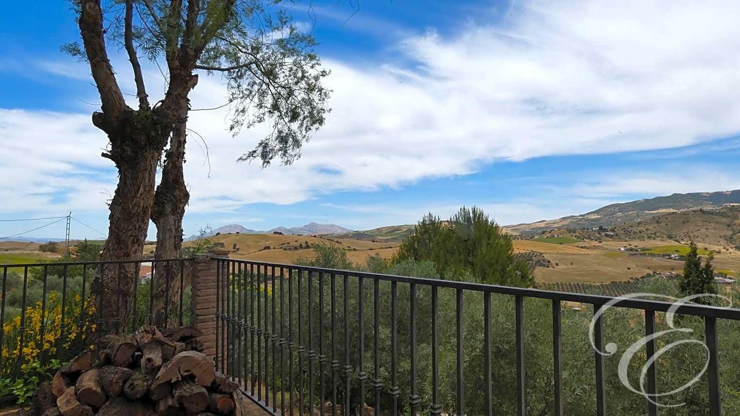 18 soveværelse Finca/Landehus til salg i Villanueva de la Concepcion med swimmingpool garage - € 1.350.000 (Ref: 6932771)