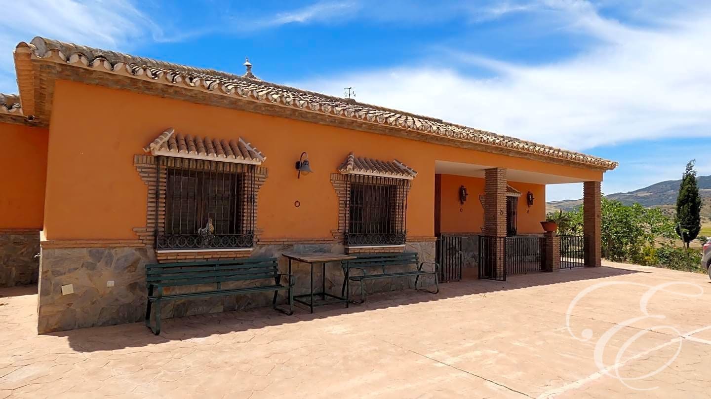 18 soveværelse Finca/Landehus til salg i Villanueva de la Concepcion med swimmingpool garage - € 1.350.000 (Ref: 6932771)