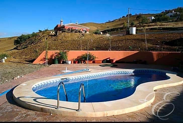 18 soveværelse Finca/Landehus til salg i Villanueva de la Concepcion med swimmingpool garage - € 1.350.000 (Ref: 6932771)