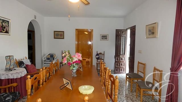 3 soverom Finca/Herregård til salgs i Alcaucín med garasje - € 350 000 (Ref: 6981839)
