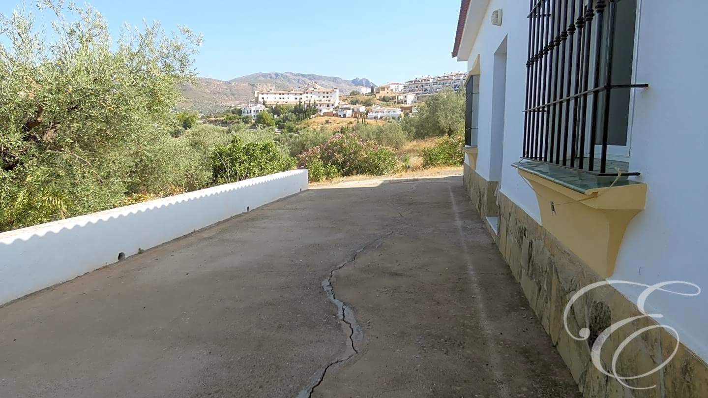 3 slaapkamer Finca/Landhuis te koop in Alcaucin met garage - € 350.000 (Ref: 6981839)