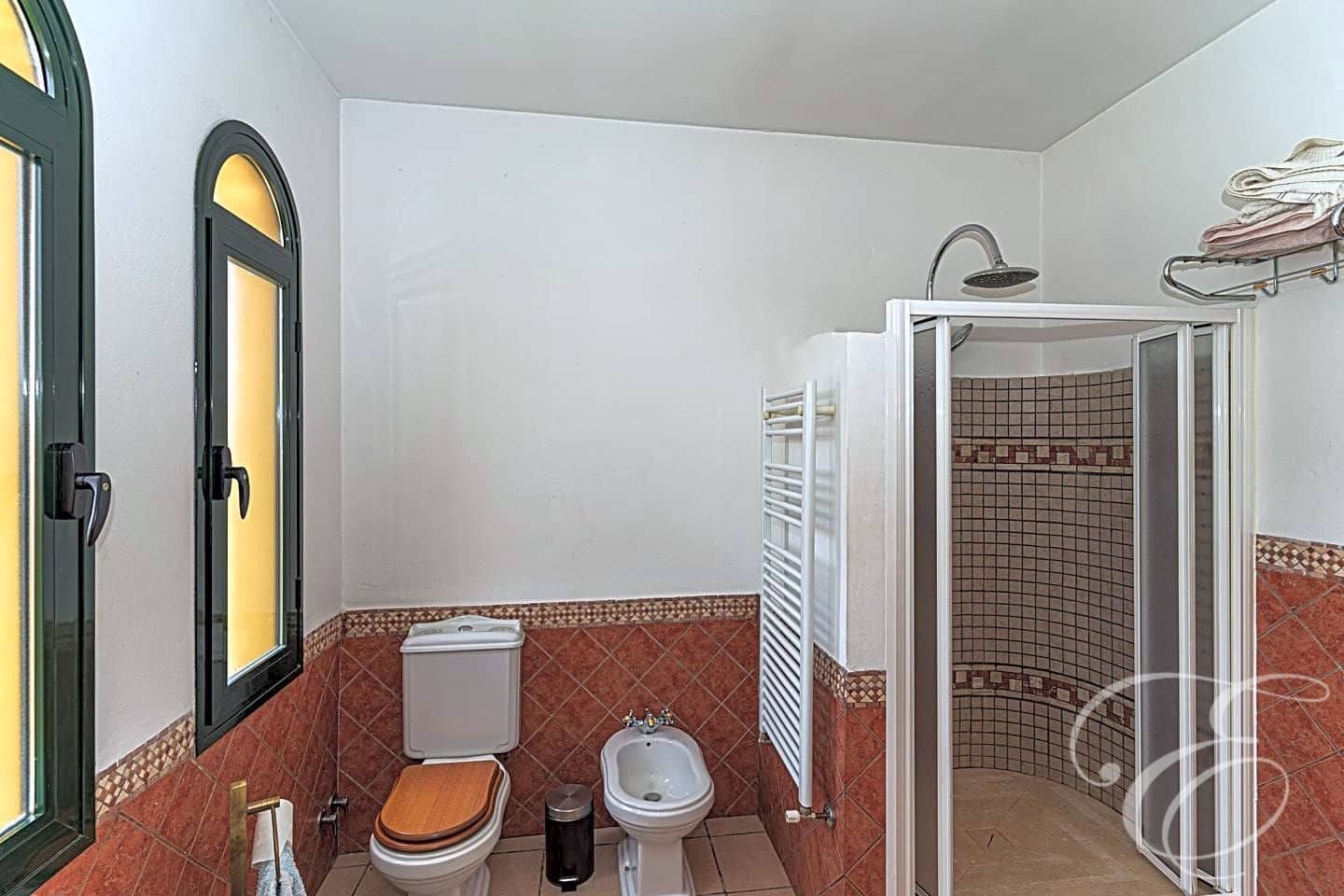 4 bedroom Villa for sale in Archidona with pool garage - € 890,000 (Ref: 6996681)