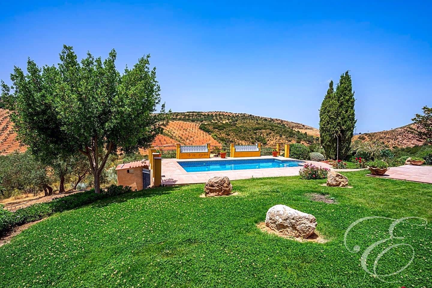 4 bedroom Villa for sale in Archidona with pool garage - € 890,000 (Ref: 6996681)