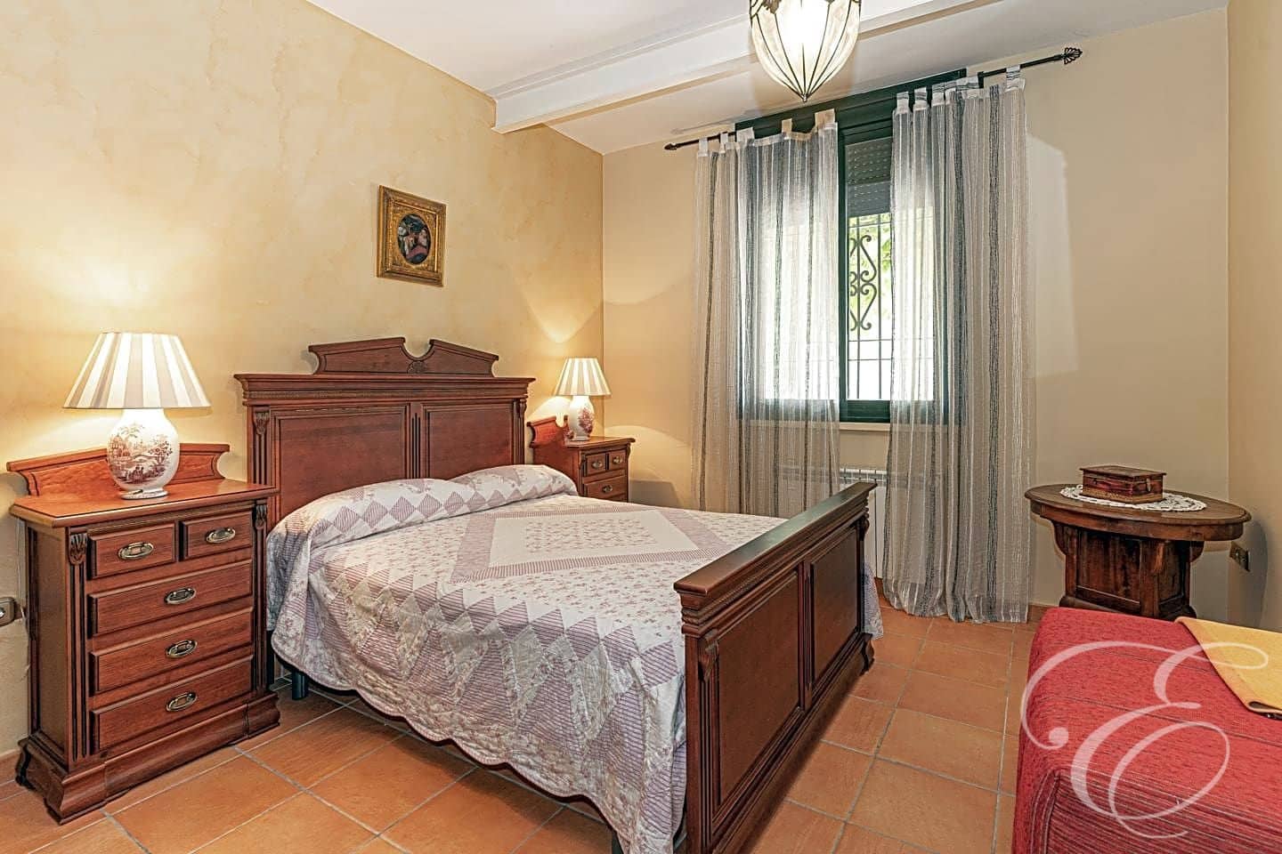 4 bedroom Villa for sale in Archidona with pool garage - € 890,000 (Ref: 6996681)