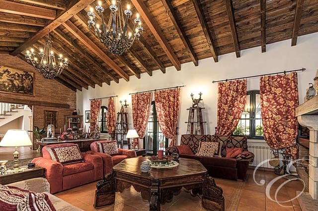 4 soveværelse Villa til salg i Archidona med swimmingpool garage - € 890.000 (Ref: 6996681)