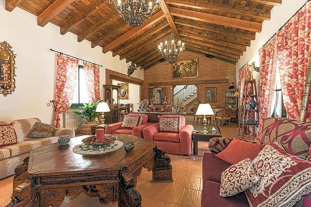 4 soveværelse Villa til salg i Archidona med swimmingpool garage - € 890.000 (Ref: 6996681)