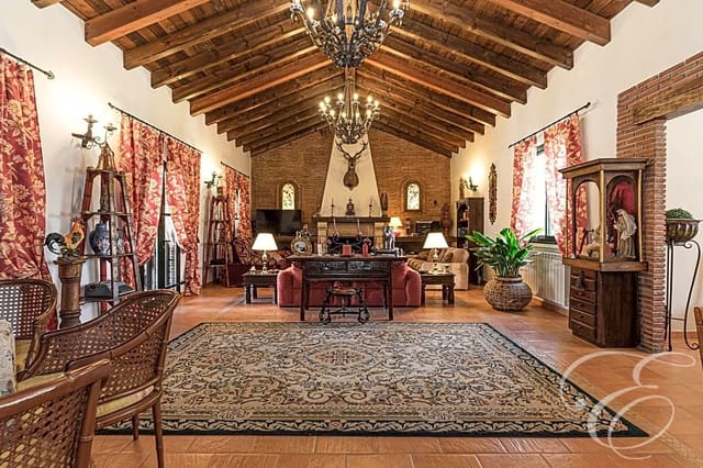 4 soveværelse Villa til salg i Archidona med swimmingpool garage - € 890.000 (Ref: 6996681)