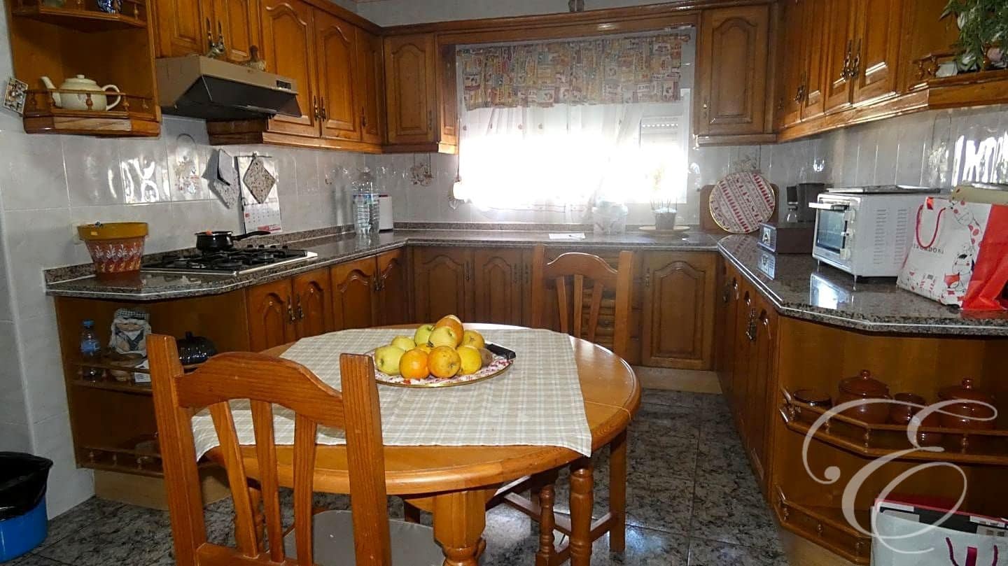 5 chambre Villa/Maison à vendre à Velez-Malaga - 155 000 € (Ref: 7038881)
