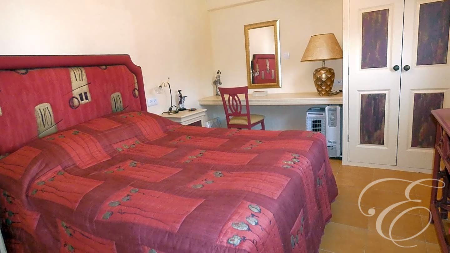 6 soveværelse Villa til salg i Iznajar med swimmingpool - € 545.000 (Ref: 7109379)