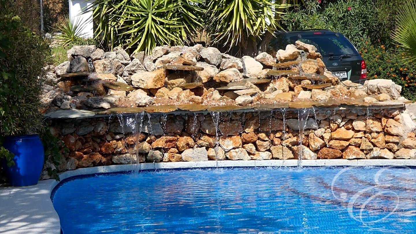 6 soveværelse Villa til salg i Iznajar med swimmingpool - € 545.000 (Ref: 7109379)