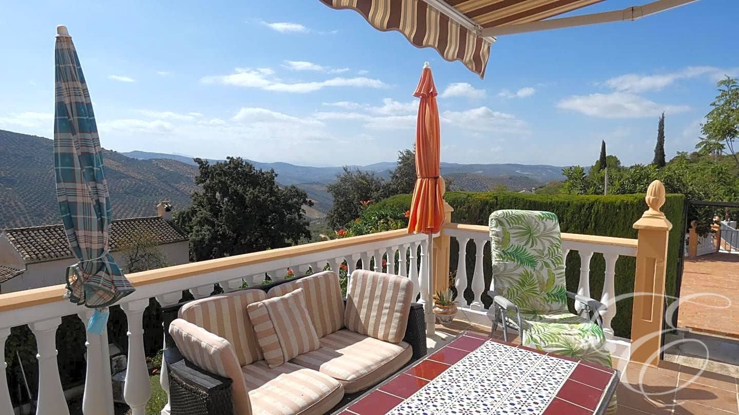 6 soveværelse Villa til salg i Iznajar med swimmingpool - € 545.000 (Ref: 7109379)