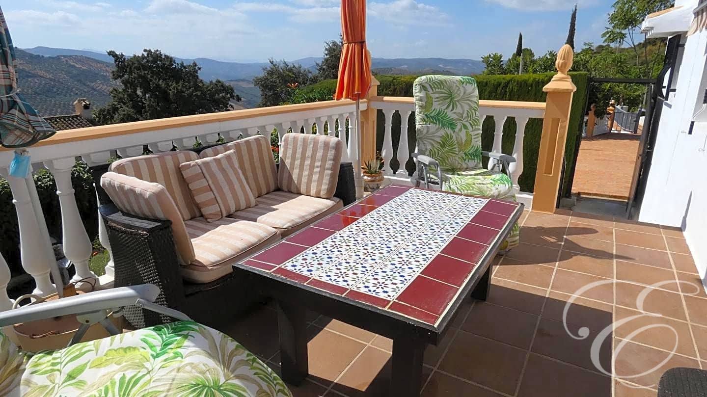 6 soveværelse Villa til salg i Iznajar med swimmingpool - € 545.000 (Ref: 7109379)