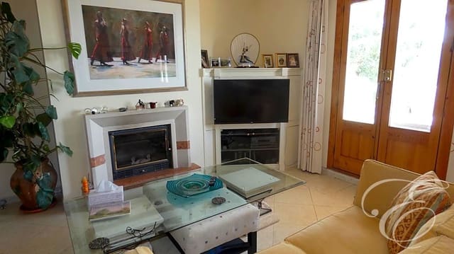 6 soveværelse Villa til salg i Iznájar med swimmingpool - € 545.000 (Ref: 7109379)