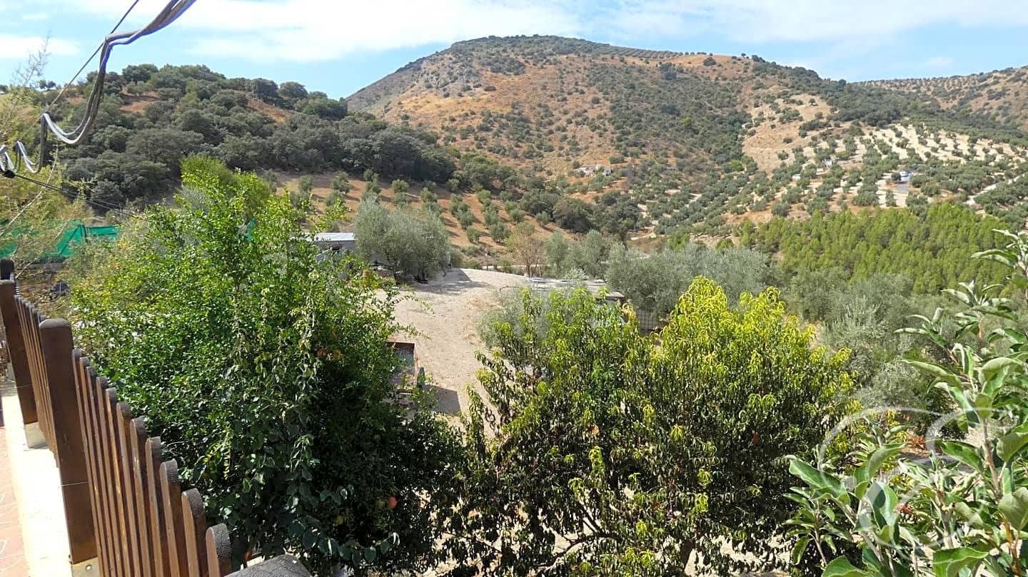 6 soverom Villa til salgs i Iznajar med svømmebasseng garasje - € 477 000 (Ref: 7133676)