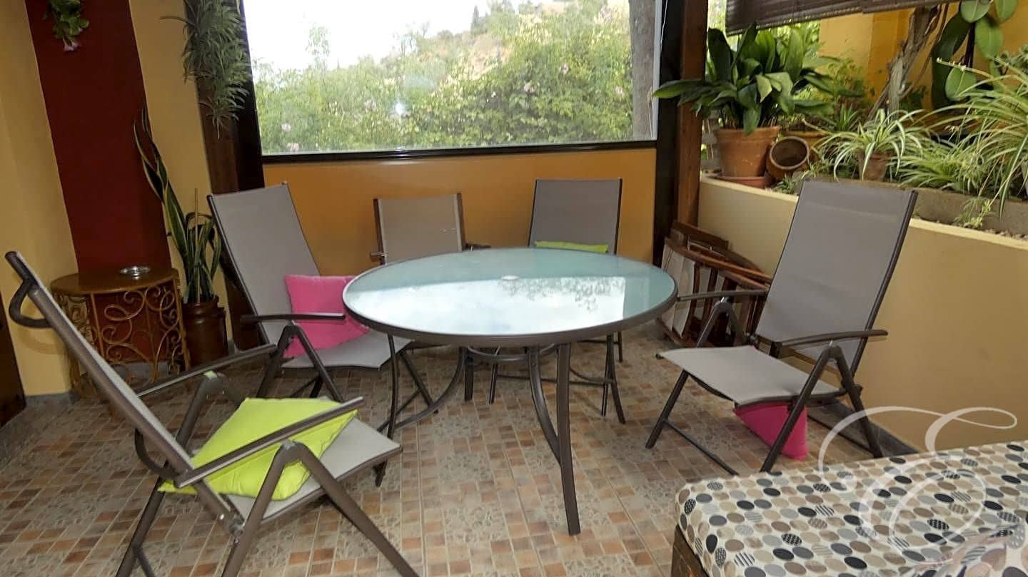 6 soverom Villa til salgs i Iznajar med svømmebasseng garasje - € 477 000 (Ref: 7133676)