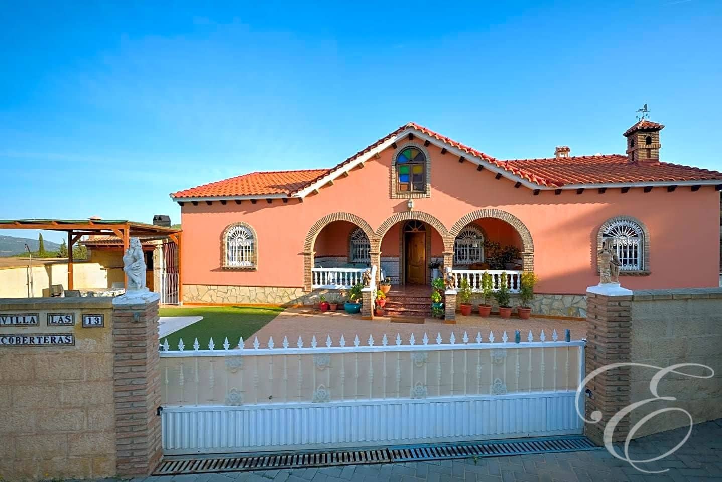 7 sypialnia Willa na sprzedaż w Vinuela z basenem garażem - 349 000 € (Ref: 7144594)