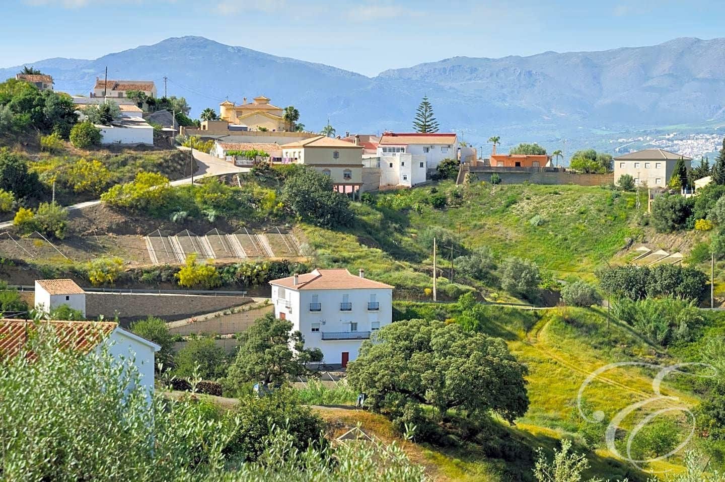 7 sypialnia Willa na sprzedaż w Vinuela z basenem garażem - 349 000 € (Ref: 7144594)