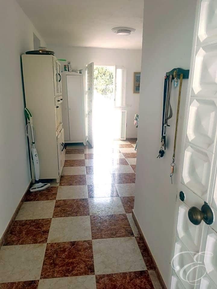 7 sypialnia Willa na sprzedaż w Vinuela z basenem garażem - 349 000 € (Ref: 7144594)