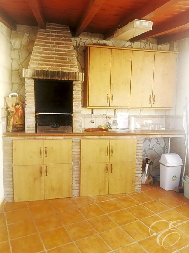 7 sypialnia Willa na sprzedaż w Vinuela z basenem garażem - 349 000 € (Ref: 7144594)