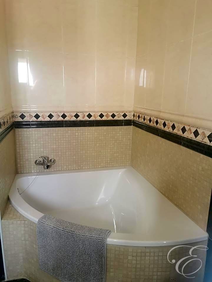 7 sypialnia Willa na sprzedaż w Vinuela z basenem garażem - 349 000 € (Ref: 7144594)