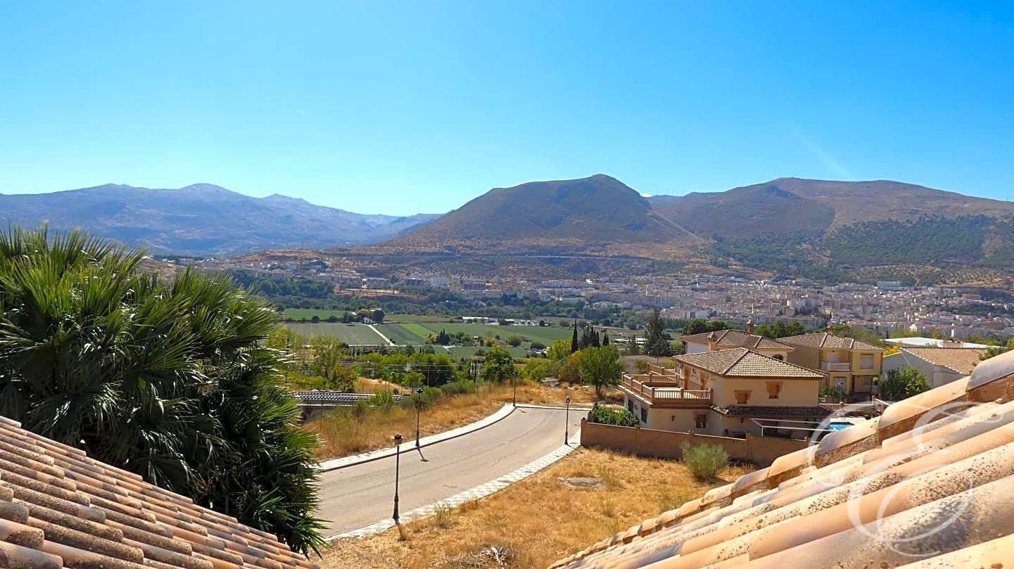 6 Zimmer Villa zu verkaufen in Loja mit Garage - 567.000 € (Ref: 7167663)