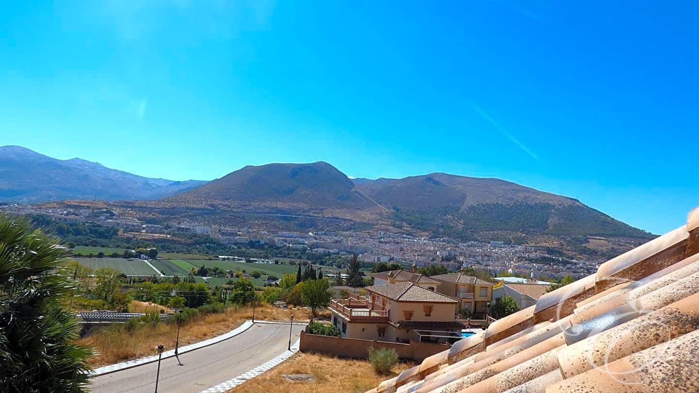 6 Zimmer Villa zu verkaufen in Loja mit Garage - 567.000 € (Ref: 7167663)