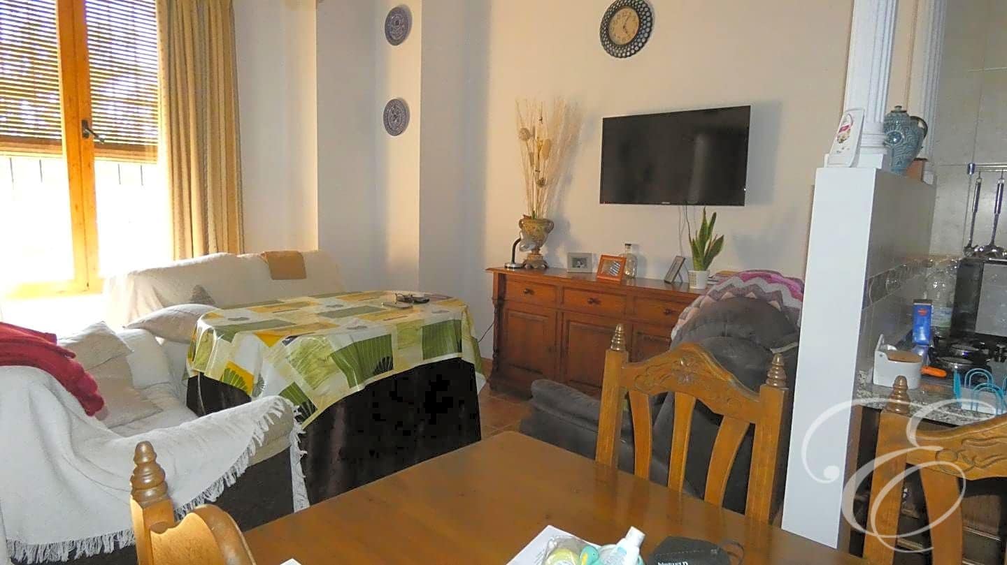 4 soveværelse Finca/Landehus til salg i Loja med garage - € 135.000 (Ref: 7170986)