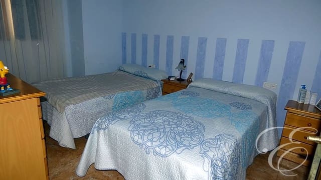 4 camera da letto Finca/Casa di Campagna in vendita in Loja con garage - 135.000 € (Rif: 7170986)