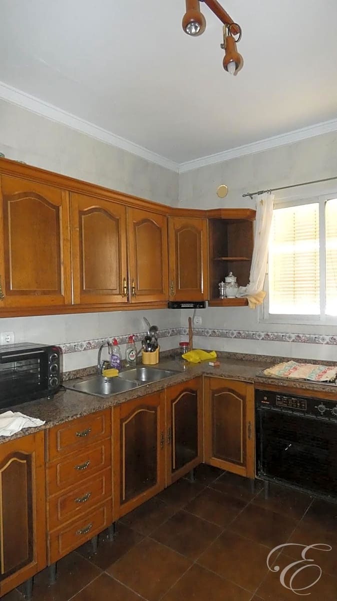 14 soveværelse Villa til salg i Torrox - € 550.000 (Ref: 7182125)