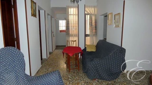 14 sypialnia Willa na sprzedaż w Centro Internacional, Torrox - 550 000 € (Ref: 7182125)