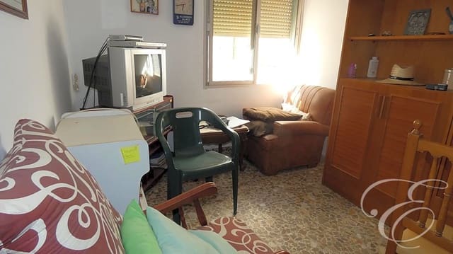 14 sypialnia Willa na sprzedaż w Centro Internacional, Torrox - 550 000 € (Ref: 7182125)