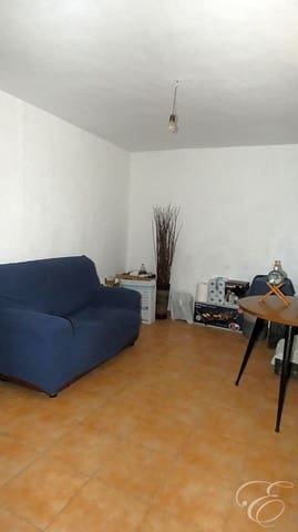 5 soveværelse Villa til salg i Cómpeta med garage - € 148.500 (Ref: 7225273)