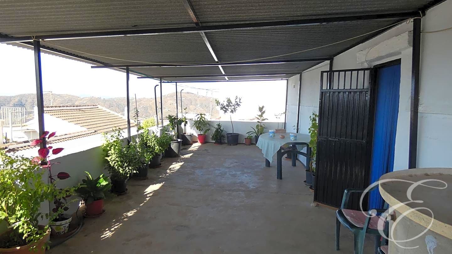 5 soveværelse Villa til salg i Competa med garage - € 148.500 (Ref: 7225273)