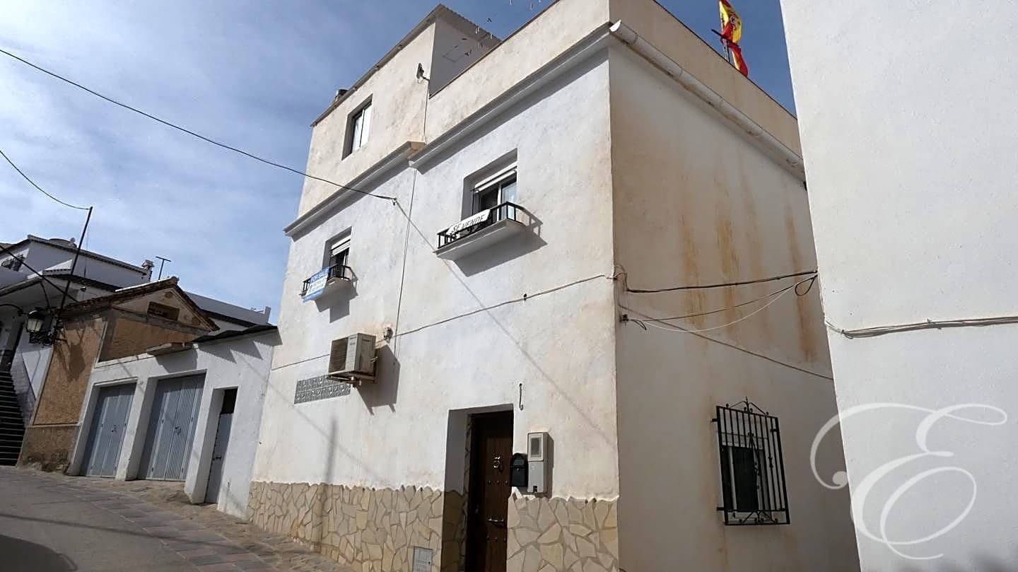 3 slaapkamer Villa te koop in Competa - € 155.000 (Ref: 7235453)