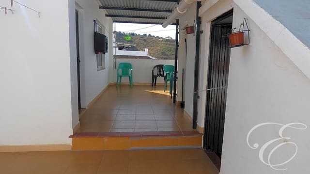 Chalet de 3 habitaciones en Cómpeta en venta - 155.000 € (Ref: 7235453)