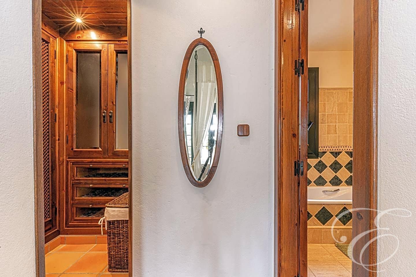 4 bedroom Villa for sale in Villanueva de la Concepcion with pool garage - € 1,690,000 (Ref: 7260201)